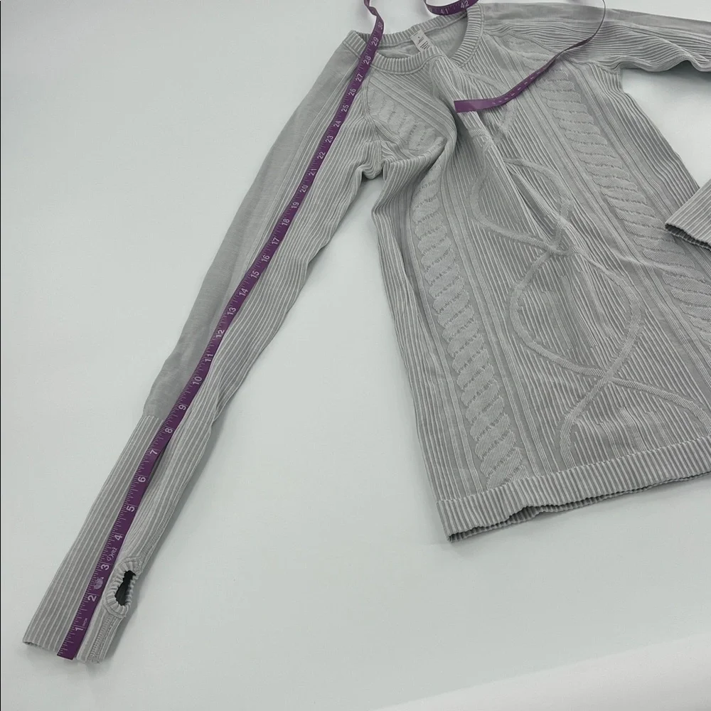 Lululemon Rest Less Pullover Heathered Silver Spoon gym to street stretch sporty